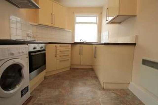  Image of 3 bedroom Flat to rent in High Street Sutton SM1 at Sutton, SM1 1JQ