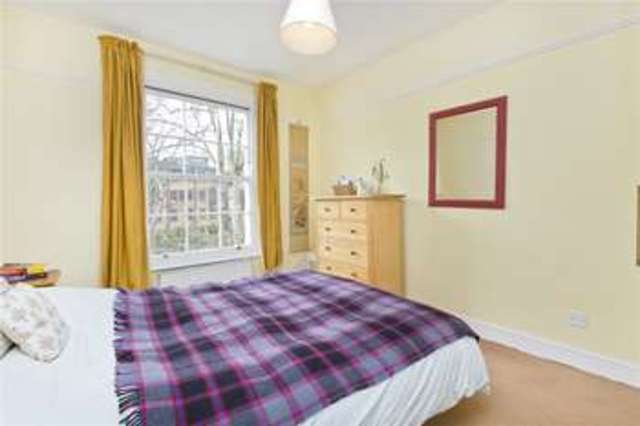  Image of 2 bedroom Flat for sale in Highbury Crescent London N5 at Highbury London Drayton Park, N5 1RN