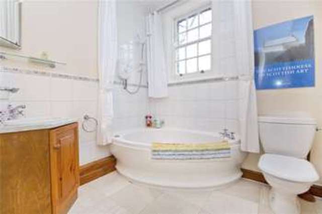  Image of 2 bedroom Flat for sale in Highbury Crescent London N5 at Highbury London Drayton Park, N5 1RN