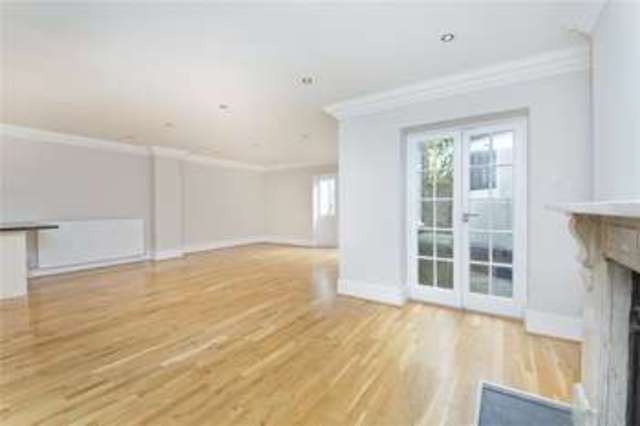  Image of 2 bedroom Flat to rent in Highbury Place London N5 at Highbury London Drayton Park, N5 1QP