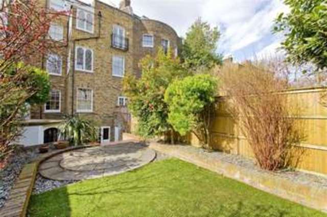  Image of 2 bedroom Flat to rent in Highbury Place London N5 at Highbury London Drayton Park, N5 1QP