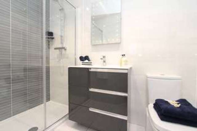  Image of 3 bedroom Flat for sale in Wharncliffe Road Highcliffe Christchurch BH23 at Highcliffe Christchurch Dorset, BH23 5DD