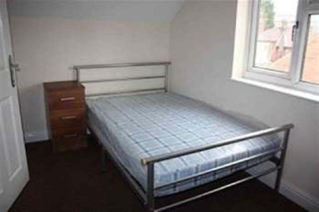  Image of 6 bedroom House Share to rent in Highfield Road Nottingham NG7 at Dunkirk Bristol Dunkirk, NG7 2JE
