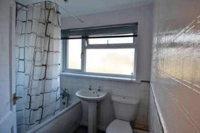  Image of 3 bedroom Semi-Detached house to rent in Highfield Road Moseley Birmingham B13 at Highfield Road Moseley Birmingham, B13 9HL