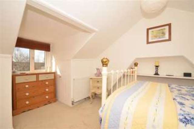  Image of 3 bedroom Semi-Detached house for sale in Highlands Road Horsham RH13 at Horsham West Sussex Horsham, RH13 5LU