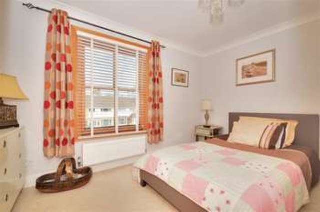  Image of 3 bedroom Semi-Detached house for sale in Highlands Road Horsham RH13 at Horsham West Sussex Horsham, RH13 5LU