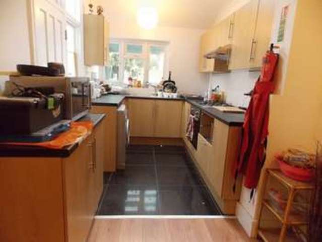  Image of 5 bedroom Semi-Detached house to rent in Hillingdon Hill Uxbridge UB10 at Hillingdon Hill  Uxbridge, UB10 0JB