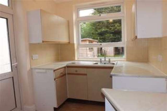 Image of 3 bedroom Detached house to rent in Hillview Avenue Hornchurch RM11 at Hornchurch, RM11 2DN