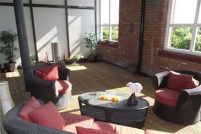  Image of 2 bedroom Flat to rent in Blackburn Road Bolton BL1 at Bolton, BL1 7QJ