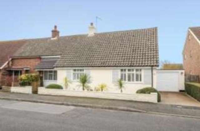  Image of 3 bedroom Bungalow for sale in Holly Road Orpington BR6 at Chelsfield  Green Street Green, BR6 6BE