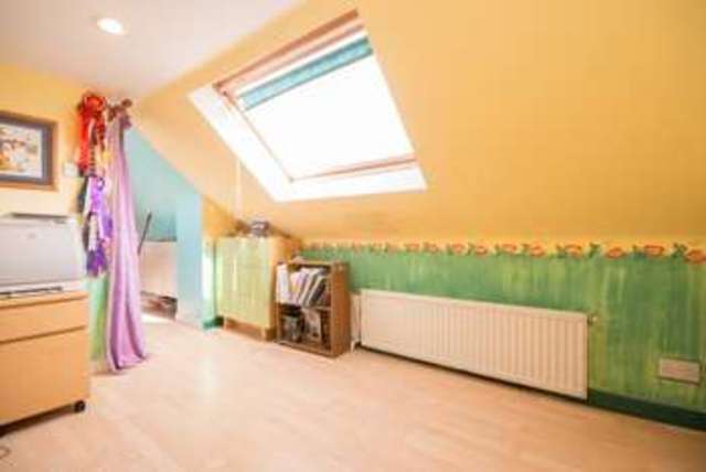  Image of 4 bedroom Cottage for sale in Montrave Montrave Leven KY8 at .  Leven, KY8 5NZ