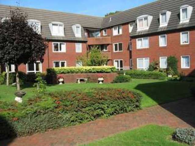  Image of 1 bedroom Flat to rent in Ringwood Road Ferndown BH22 at 535 Ringwood Road  Ferndown, BH22 9DD