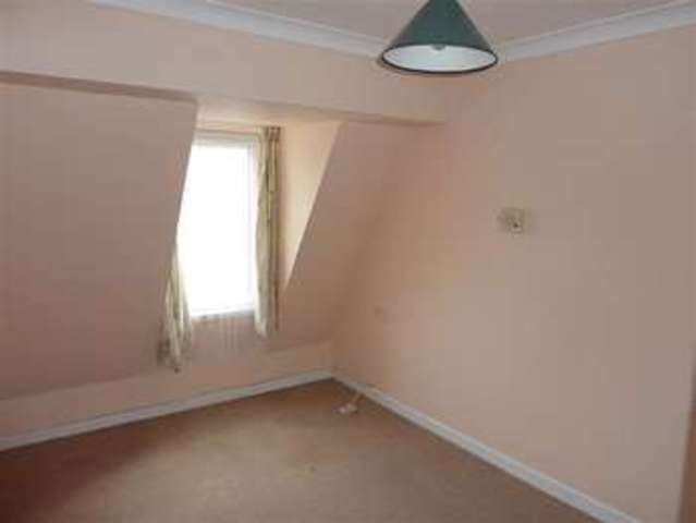  Image of 1 bedroom Flat to rent in Ringwood Road Ferndown BH22 at 535 Ringwood Road  Ferndown, BH22 9DD
