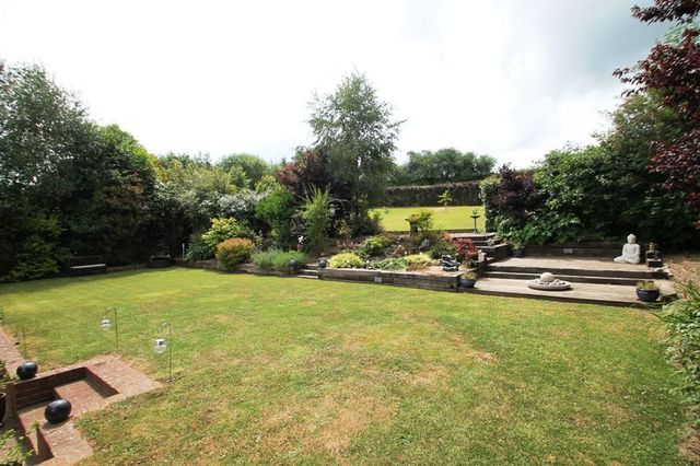  Image of 5 bedroom Property for sale in Lamberts Place Horsmonden Tonbridge TN12 at Lamberts Place  Horsmonden, TN12 8AG