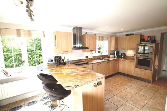  Image of 5 bedroom Property for sale in Lamberts Place Horsmonden Tonbridge TN12 at Lamberts Place  Horsmonden, TN12 8AG