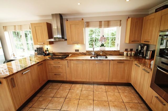  Image of 5 bedroom Property for sale in Lamberts Place Horsmonden Tonbridge TN12 at Lamberts Place  Horsmonden, TN12 8AG