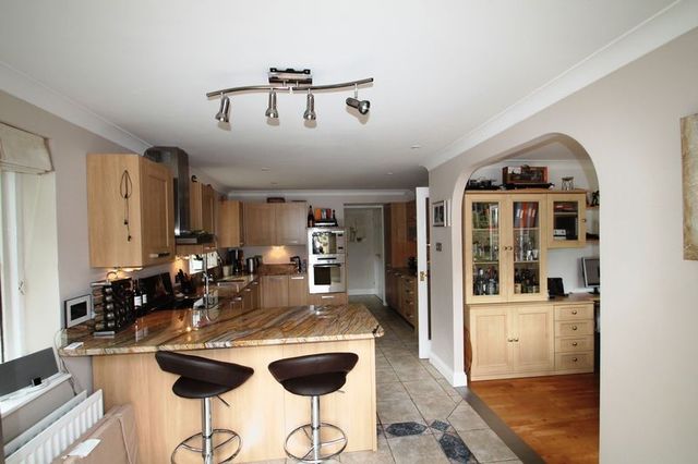  Image of 5 bedroom Property for sale in Lamberts Place Horsmonden Tonbridge TN12 at Lamberts Place  Horsmonden, TN12 8AG