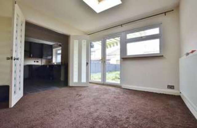  Image of 1 bedroom Property to rent in Cedar Avenue Enfield EN3 at Cedar Avenue  Enfield, EN3 7JD