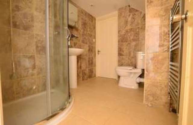  Image of 1 bedroom Property to rent in Cedar Avenue Enfield EN3 at Cedar Avenue  Enfield, EN3 7JD