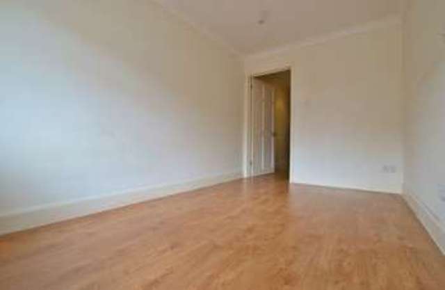  Image of 1 bedroom Property to rent in Cedar Avenue Enfield EN3 at Cedar Avenue  Enfield, EN3 7JD