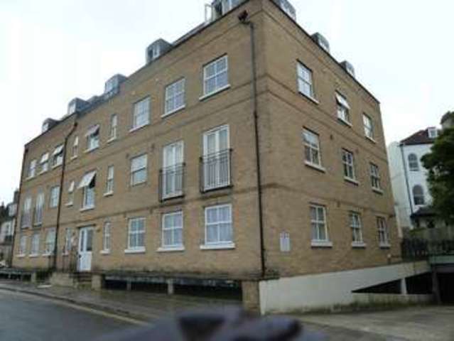  Image of Flat to rent in Howard Place Brighton BN1 at Howard Place  Brighton, BN1 3UP