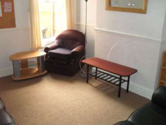  Image of 4 bedroom House Share to rent in Hubert Road Selly Oak Birmingham B29 at Selly Oak Bristol Selly Oak, B29 6ES
