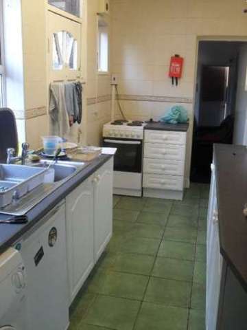  Image of 4 bedroom House Share to rent in Hubert Road Selly Oak Birmingham B29 at Selly Oak Bristol Selly Oak, B29 6ES