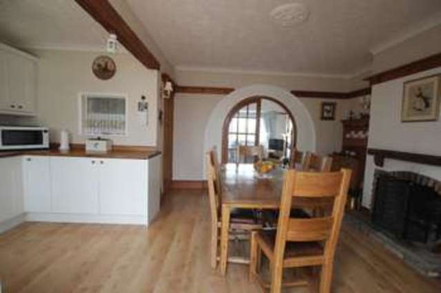  Image of 4 bedroom Semi-Detached house for sale in Hull Bridge Road Beverley HU17 at Hull Bridge Road  Beverley, HU17 9RT