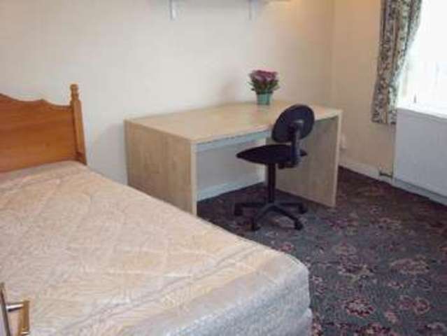  Image of 4 bedroom House Share to rent in Ilkeston Road Nottingham NG7 at Lenton Bristol Lenton, NG7 3HF