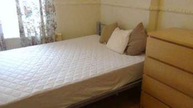  Image of 4 bedroom House Share to rent in Ilkeston Road Nottingham NG7 at Lenton Bristol Lenton, NG7 3HF