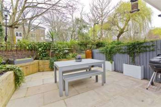  Image of 3 bedroom Maisonette for sale in Islay Walk London N1 at Canonbury London Essex Road, N1 2QL