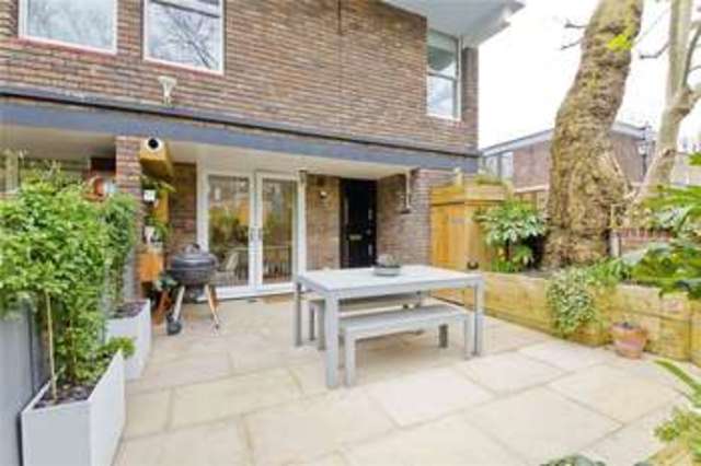  Image of 3 bedroom Maisonette for sale in Islay Walk London N1 at Canonbury London Essex Road, N1 2QL
