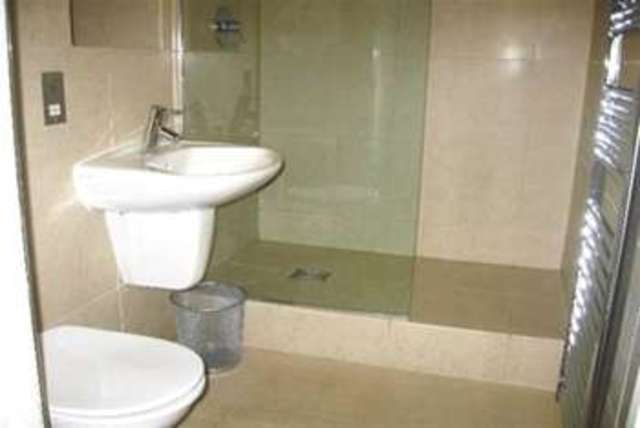  Image of Flat to rent in St. Marys Road Sheffield S2 at Sheffield, S2 4AH