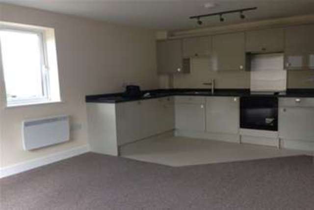  Image of 2 bedroom Flat to rent in Jubilee Drive Redruth TR15 at Redruth, TR15 1DY