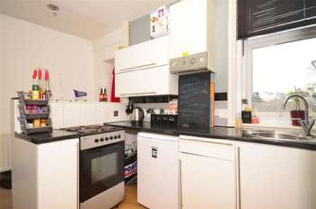  Image of 1 bedroom Apartment for sale in Junction Road Burgess Hill RH15 at Burgess Hill West Sussex Burgess Hill, RH15 0HR