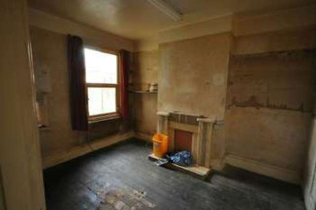  Image of 3 bedroom Terraced house for sale in Junction Road Reading RG1 at Junction Road  Reading, RG1 5SA
