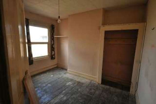  Image of 3 bedroom Terraced house for sale in Junction Road Reading RG1 at Junction Road  Reading, RG1 5SA