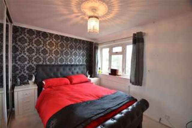  Image of 2 bedroom Terraced house for sale in Juniper Bracknell RG12 at Bracknell Berkshire Easthampstead, RG12 7ZF
