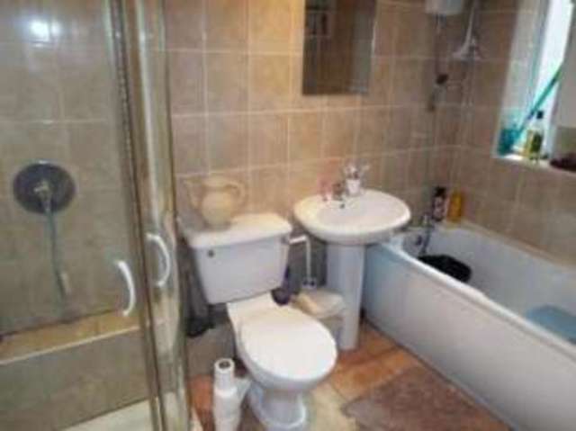  Image of 3 bedroom End of Terrace for sale in Kelynmead Road Kitts Green Birmingham B33 at Birmingham West Midlands Tile Cross, B33 8HL