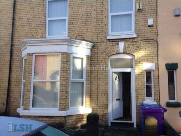  Image of 6 bedroom House Share to rent in Kenmare Road Wavertree Liverpool L15 at Kenmare Road  Liverpool, L15 3HG