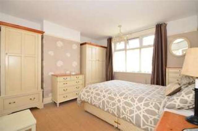  Image of 4 bedroom Semi-Detached house for sale in Keydell Avenue Waterlooville PO8 at Horndean Waterlooville Waterlooville, PO8 9TA