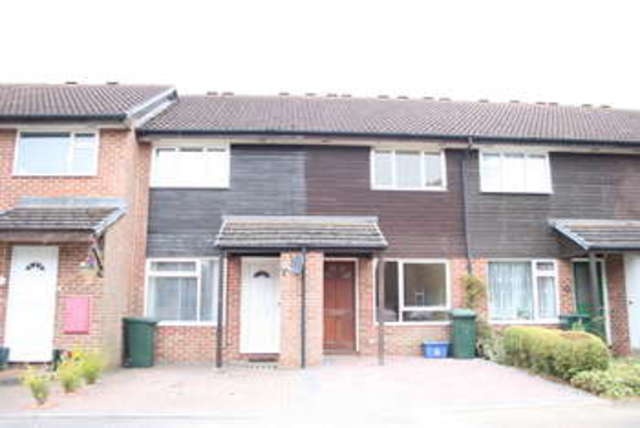  Image of 2 bedroom Terraced house for sale in Chamberlain Place Kidlington OX5 at Kidlington Oxfordshire, OX5 1SG