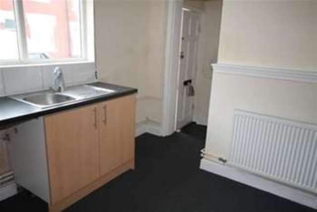  Image of 1 bedroom Detached house to rent in Kings Terrace Stoke-on-Trent ST4 at Stoke-on-Trent, ST4 6EB