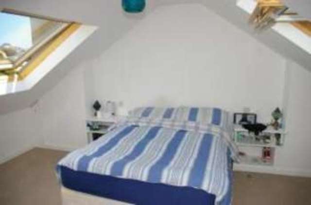  Image of 4 bedroom Terraced house for sale in Stentiford Hill Kingsbridge TQ7 at Kingsbridge Devon Kingsbridge, TQ7 1BD