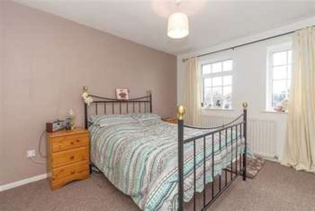  Image of 3 bedroom Detached house for sale in Kingscote Close Redditch B98 at Kingscote Close  Redditch, B98 9LJ