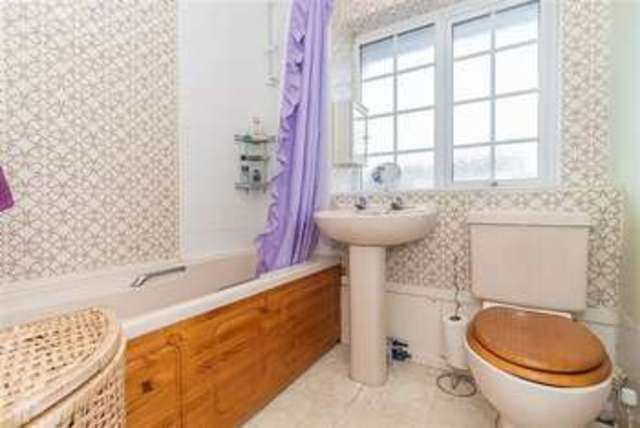  Image of 3 bedroom Detached house for sale in Kingscote Close Redditch B98 at Kingscote Close  Redditch, B98 9LJ