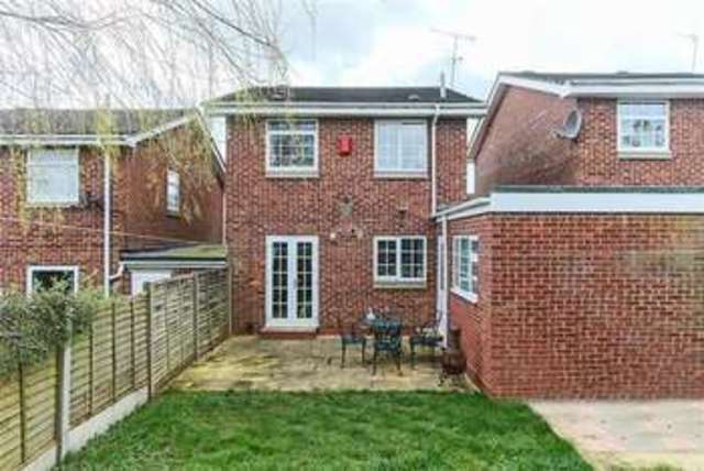  Image of 3 bedroom Detached house for sale in Kingscote Close Redditch B98 at Kingscote Close  Redditch, B98 9LJ