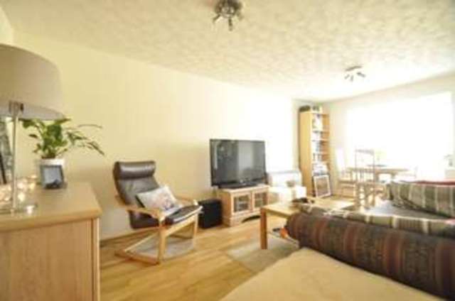  Image of 2 bedroom Flat to rent in Kipling Drive Colliers Wood London SW19 at Wimbledon  Haydons Road, SW19 1TL