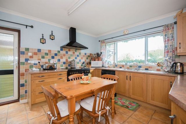  Image of 4 bedroom Detached house for sale in Main Road Lacey Green Princes Risborough HP27 at Main Road Lacey Green Princes Risborough, HP27 0QG