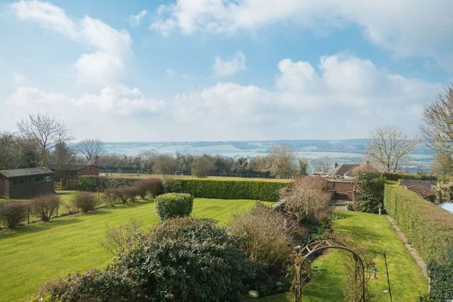  Image of 4 bedroom Detached house for sale in Main Road Lacey Green Princes Risborough HP27 at Main Road Lacey Green Princes Risborough, HP27 0QG